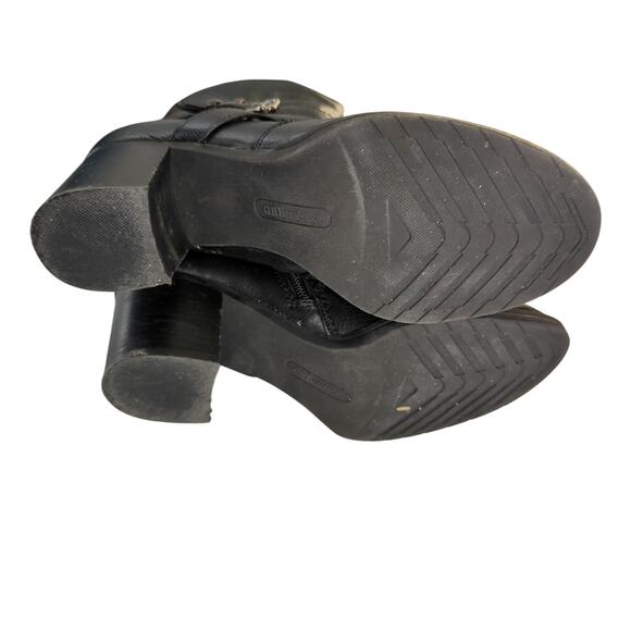 Bass Gilly Black Faux Leather Ankle Booties Double Buckle Block Heel Women's 8.5 - Picture 7 of 8